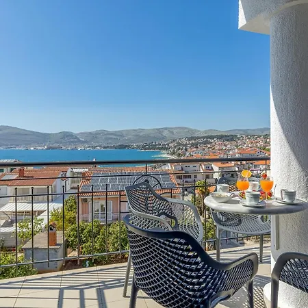 Mihaela Apartament Trogir